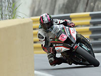 Courses sur routes : Stuart Easton remporte le GP moto de Macao 2014