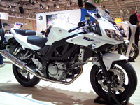 Nouveautés 2015 Intermot Cologne : Suzuki réintroduit la SV650S en France