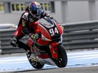 Course Moto 2 à Jerez : Folger, de la tête et des épaules