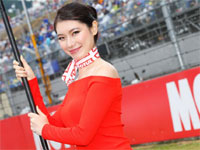 Moto GP : l'umbrella girl la plus sexy du GP du Japon