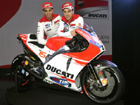 Moto GP : Ducati présente sa - belle - Desmosedici GP15