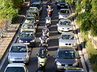 Les motos et scooters d'avant 2007 bientôt interdits en ville ?
