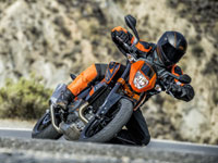 Nouveautés 2016 : tout ce qu'il faut savoir sur les KTM 690 Duke et 690 Duke R