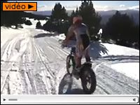 Vidéo moto : Toni Bou revisite les sports d'hiver, façon trial !