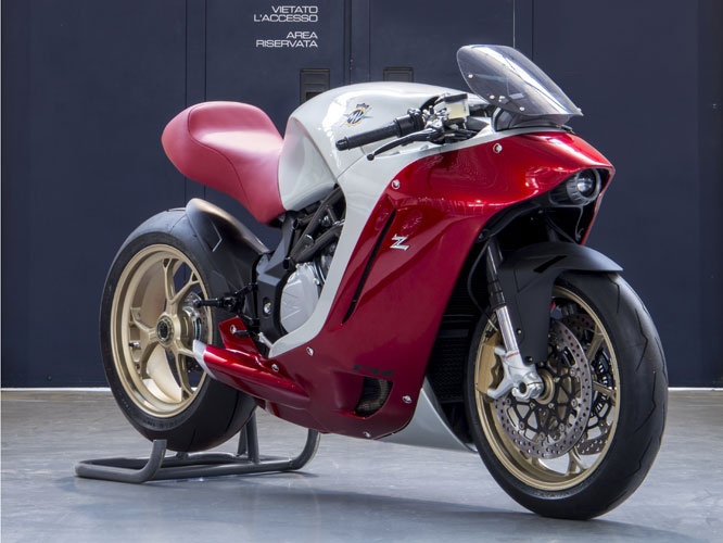 Nouveauté moto : les vraies photos de la MV Agusta F4Z !