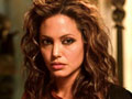 Angelina Jolie s'offre une MV Brutale