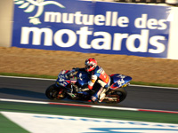 La Mutuelle des Motards propose un contrat d'assurance pour les motos de circuit