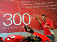 WSBK : Checa signe les 300 et 301ème victoires de Ducati