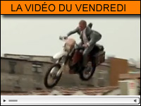 Vidéo moto du vendredi : Les cascades moto de Skyfall