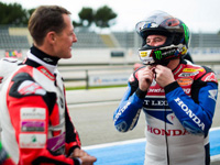 John McGuinness et Michael Schumacher tournent au Ricard