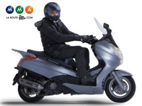98% des scootéristes 125 déclarent porter des gants