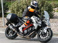 Nouveauté KTM : la 1290 Superduke R part à l'Adventure