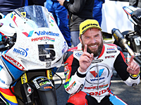 Tourist Trophy : Bruce Anstey s'impose, William Dunlop abandonne...