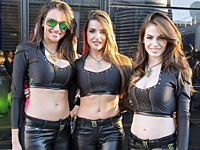 Moto GP : les 18 umbrella girls les plus sexy de la saison MotoGP 2015