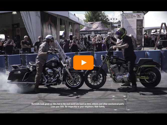 Vidéo moto : Harley-Davidson met du gaz à Sturgis