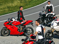 Ducati a offert 9 500 dorsales Dainese à ses clients
