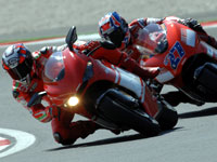Ducati bat un record du monde et s'engage pour la sécurité