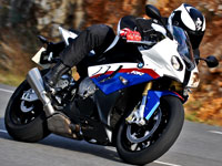 Essai BMW S1000RR : l'Hypersport allemande à l'épreuve de la route