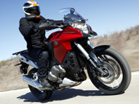 Essai Honda Crosstourer 2012 : V4 et DCT comme atouts maîtres