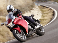 Honda rappelle 519 modèles de VFR 1200 F en France