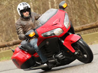 Essai Honda Goldwing F6B 2013 : un Bagger en or