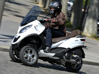 Essai du nouveau Piaggio MP3 LT 500 ABS-ASR