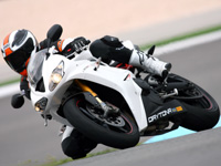 Essai de la nouvelle Daytona 675 R : Catch me if you can !