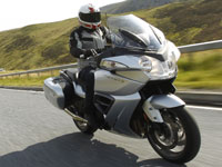 Essai Trophy 1200 SE : en route vers le Triumph ?