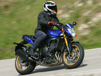 Essai des FZ8 et Fazer8, futurs best-sellers Yamaha