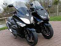 Le Yamaha 530 Tmax 2012 fait-il mieux que son prédécesseur ?