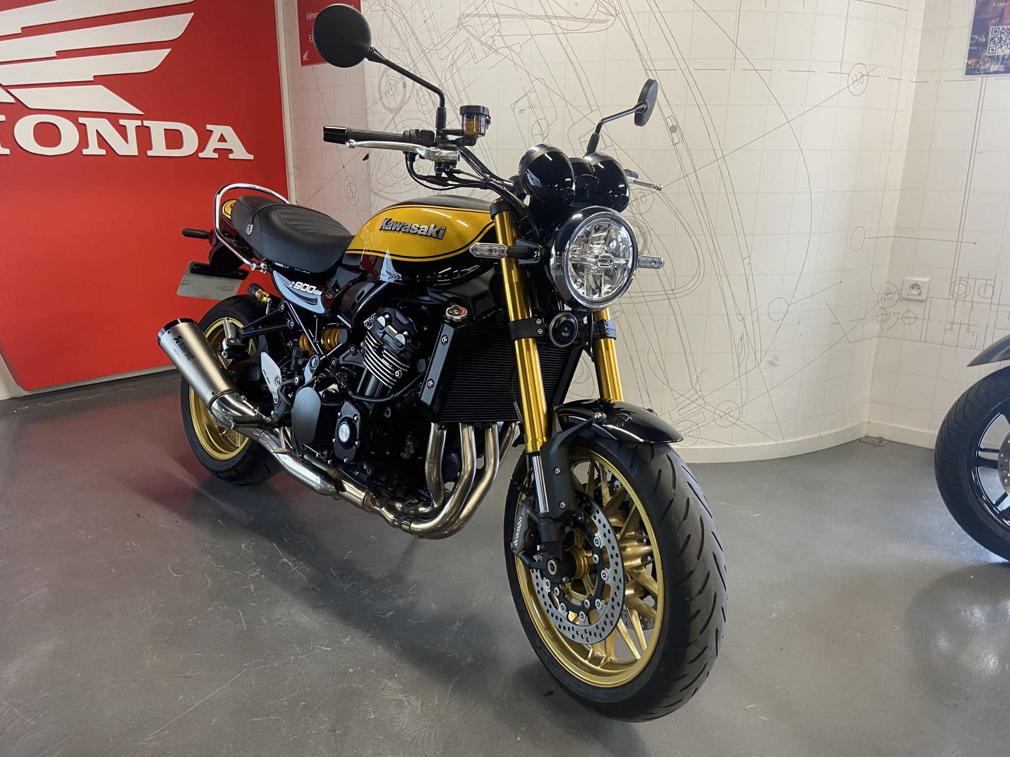 KAWASAKI 900 Z900 SE