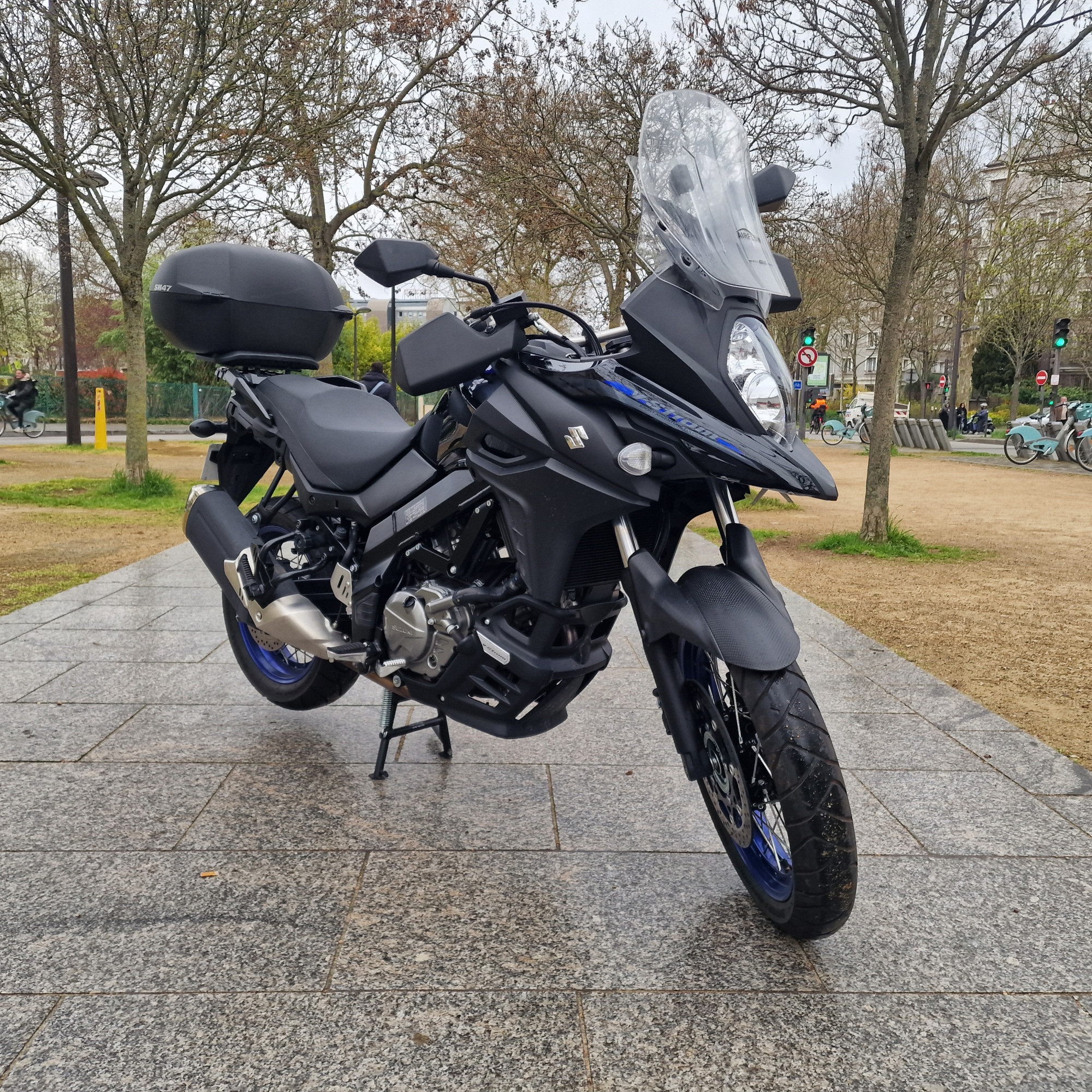 SUZUKI 650 DL V-Strom 650