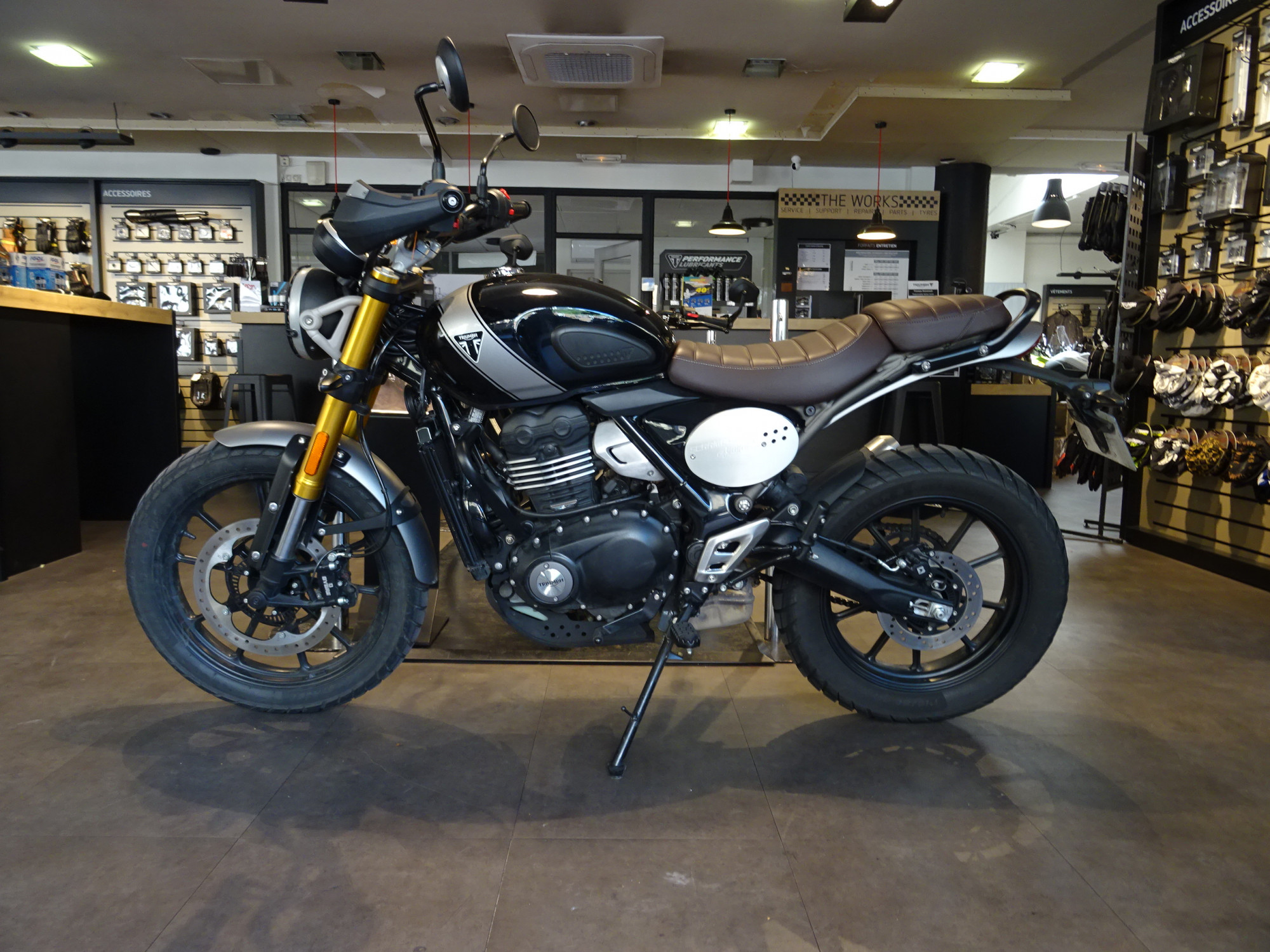 TRIUMPH 400 Scrambler 400 X