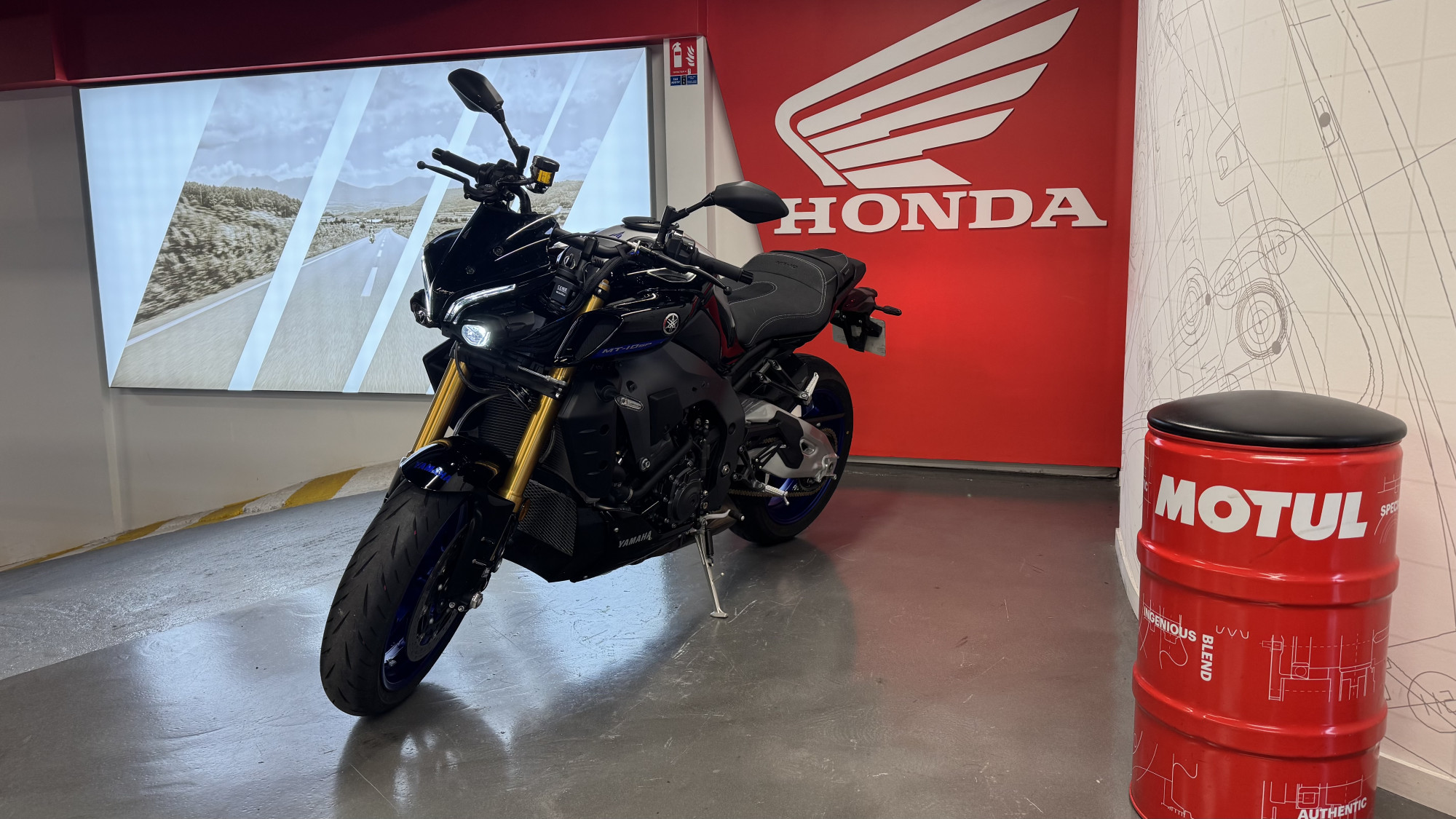 YAMAHA 1000 MT-10 SP