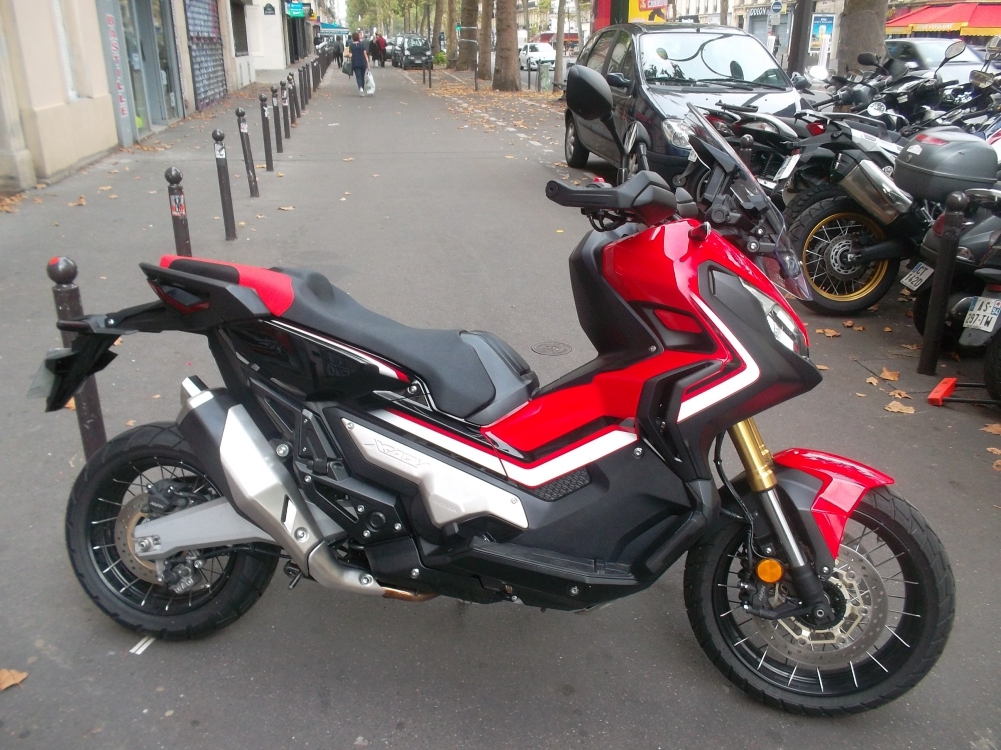 Хонда NC 750 скутер