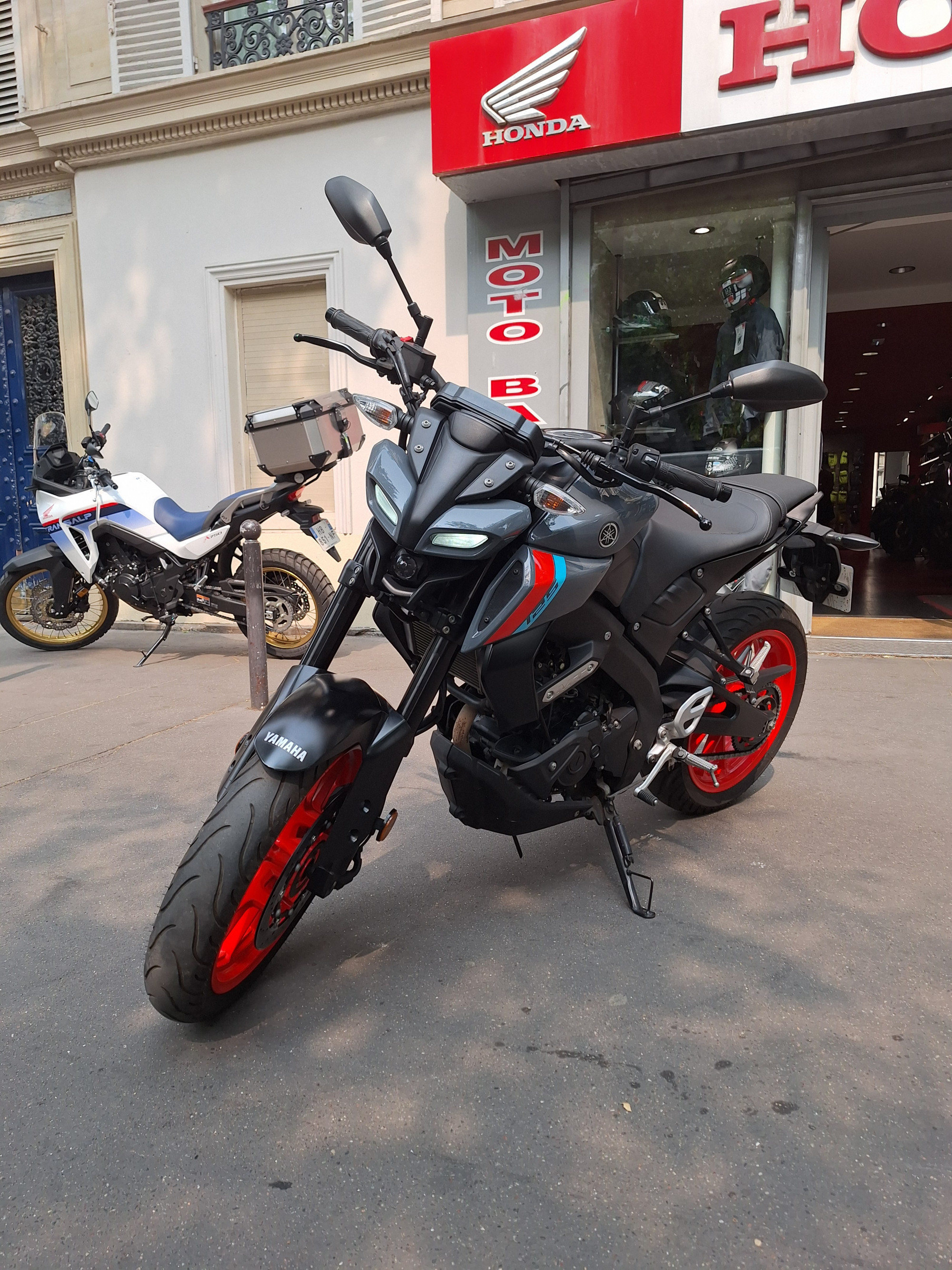 YAMAHA 125 MT-125 ABS