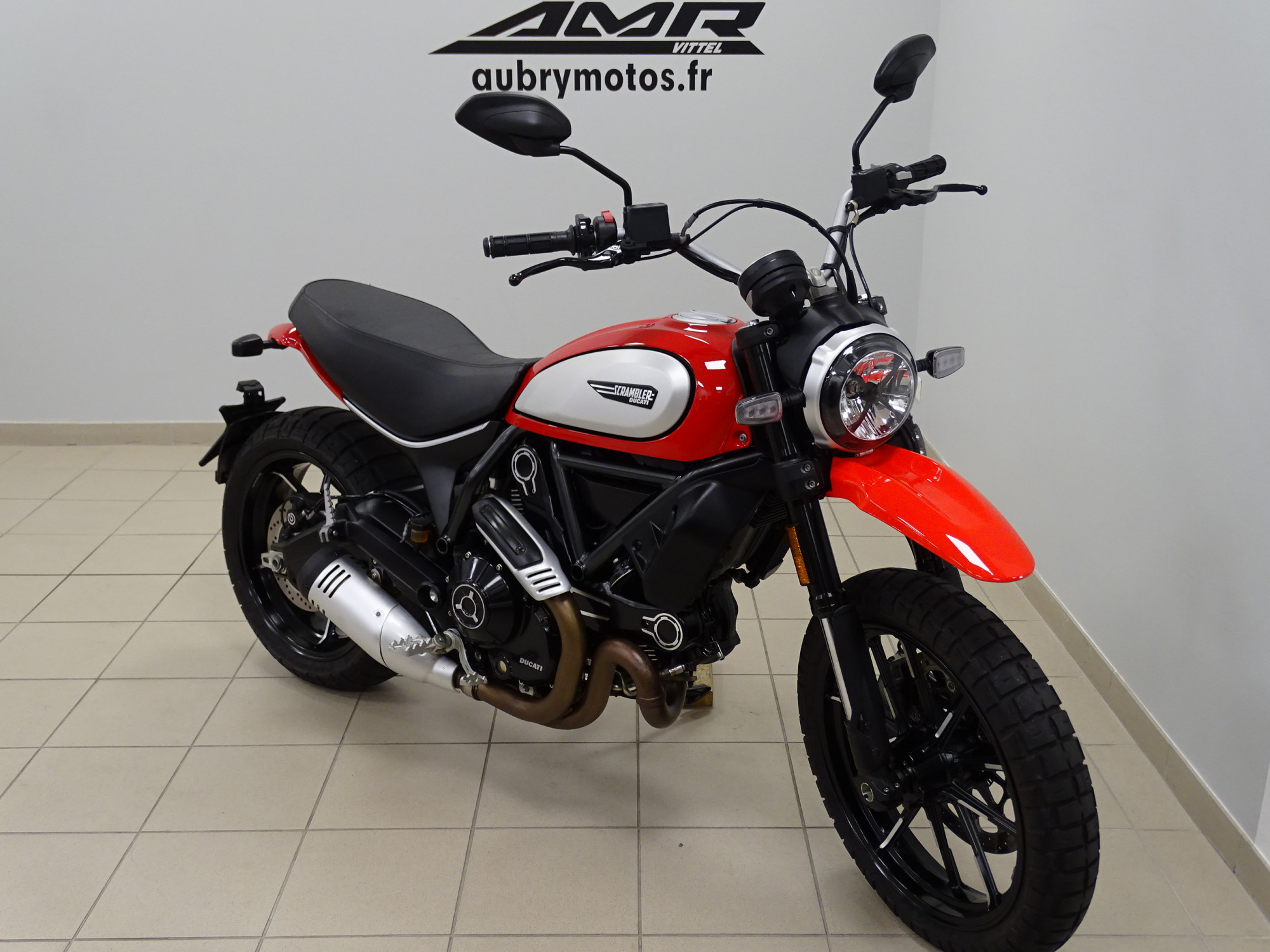 DUCATI 800 DUCATI SCRAMBLER 800