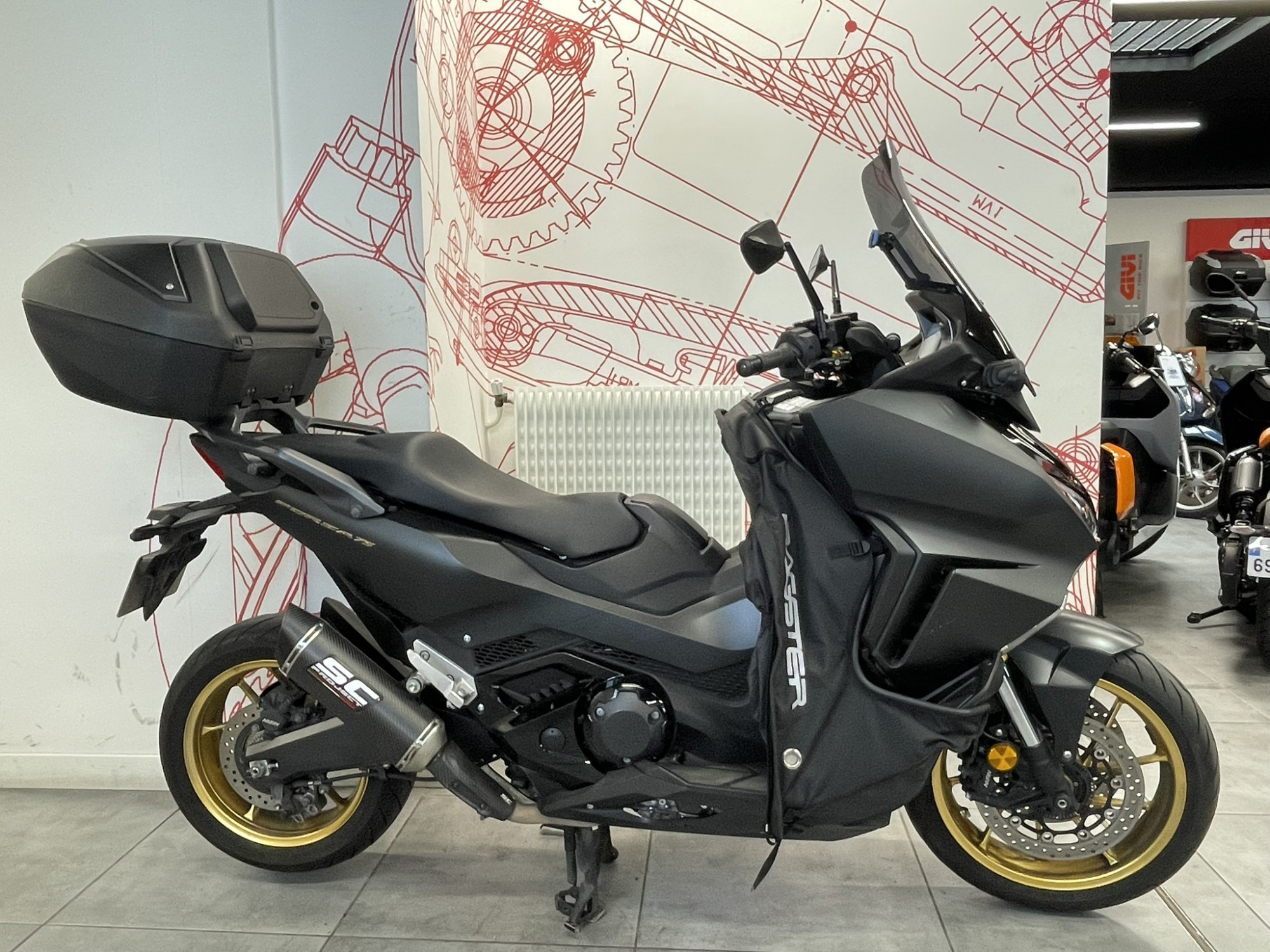 HONDA 750 NSS FORZA 750