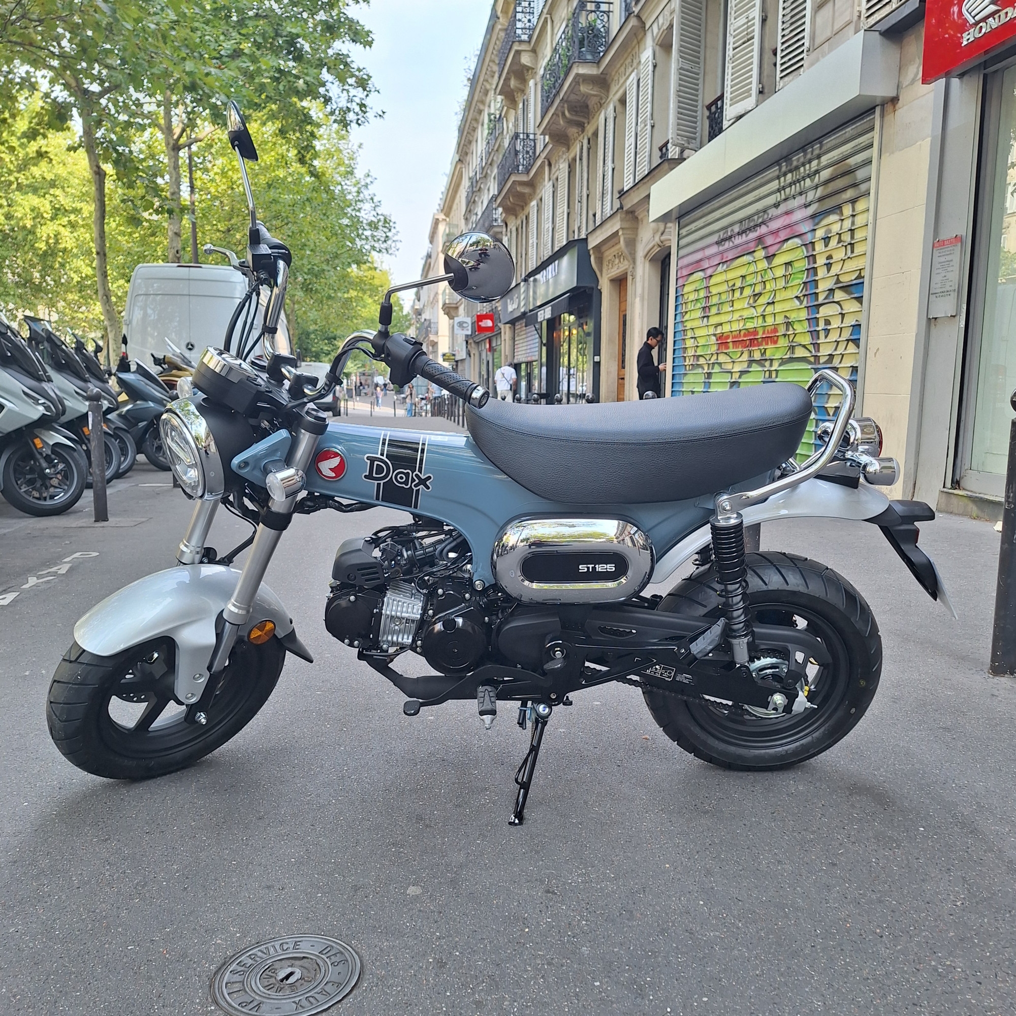 HONDA 1 DAX ST