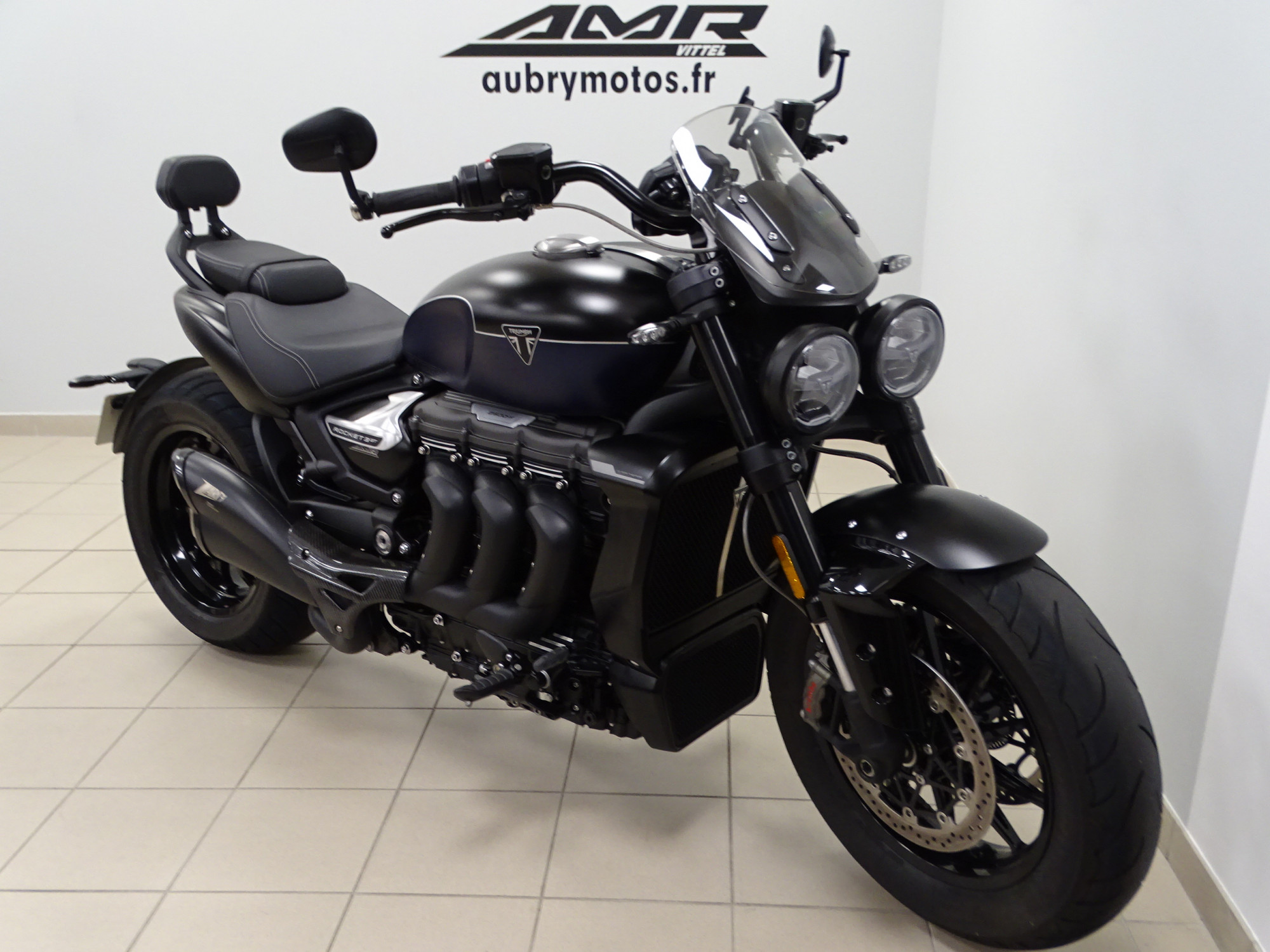 TRIUMPH 2458 Rocket 3 GT Storm