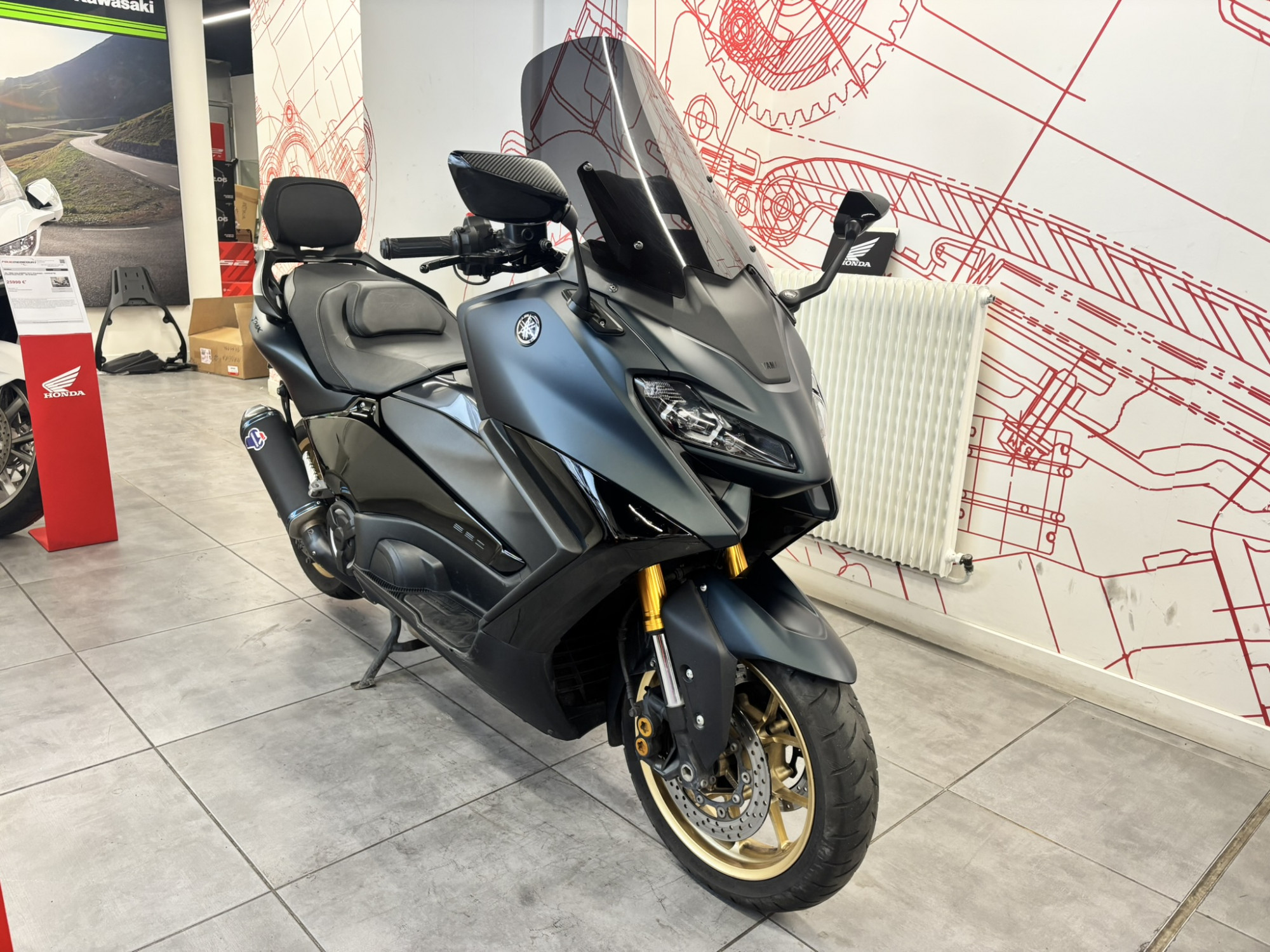YAMAHA 560 XP T-MAX 560