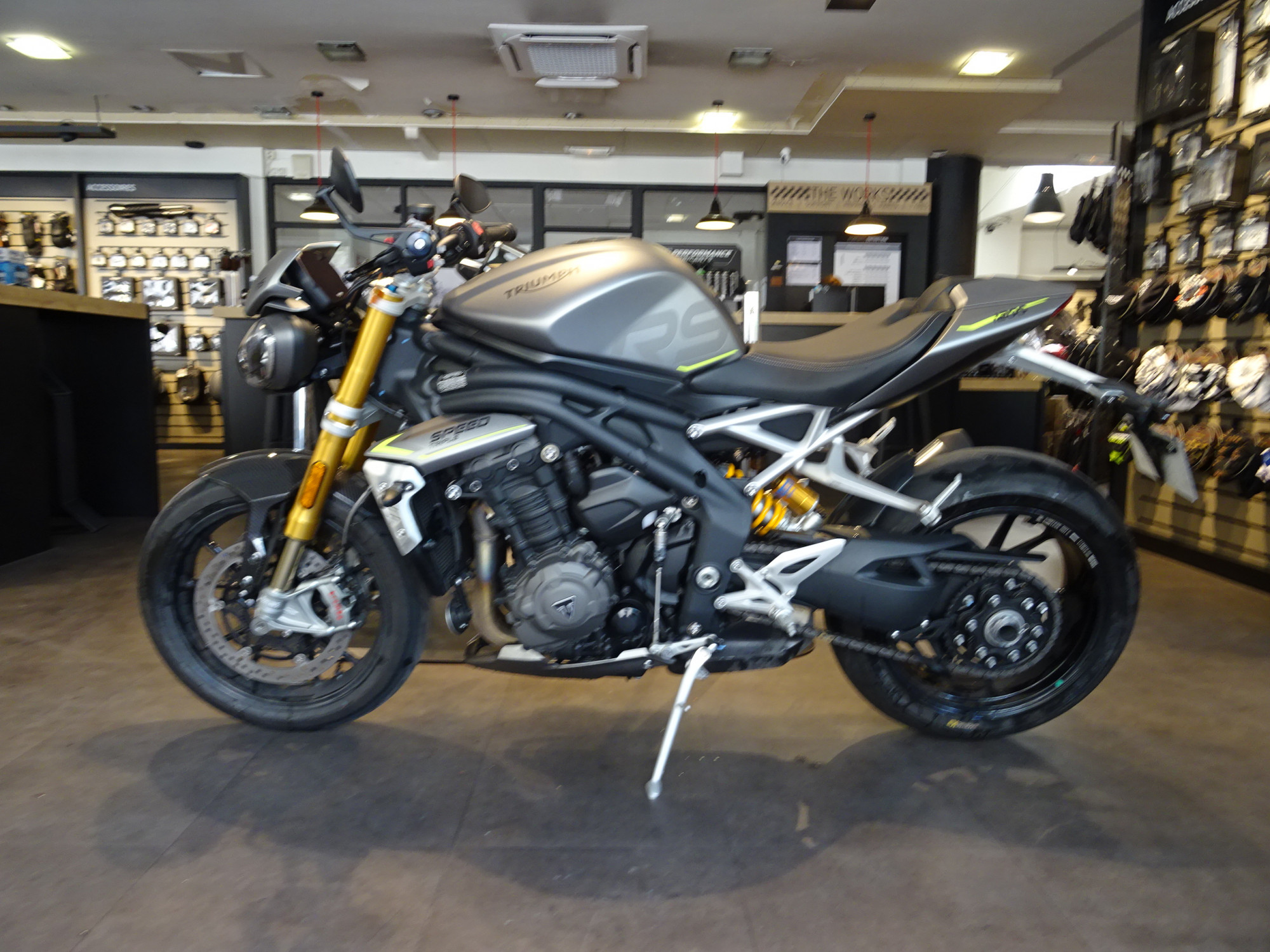 TRIUMPH 1160 SPEED TRIPLE 1200 RS