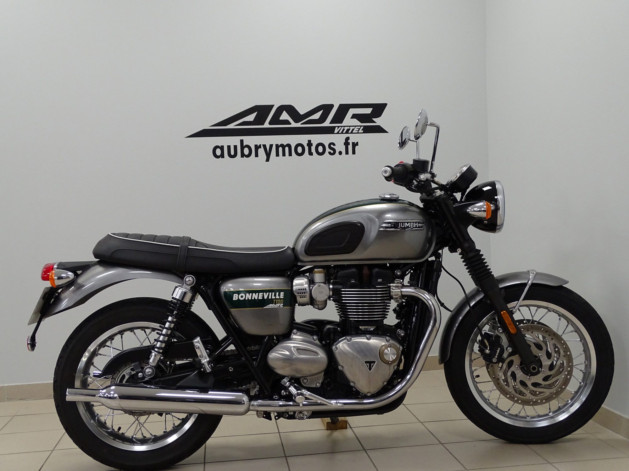 TRIUMPH 1200 Bonneville T120 GOLD LINE Edition