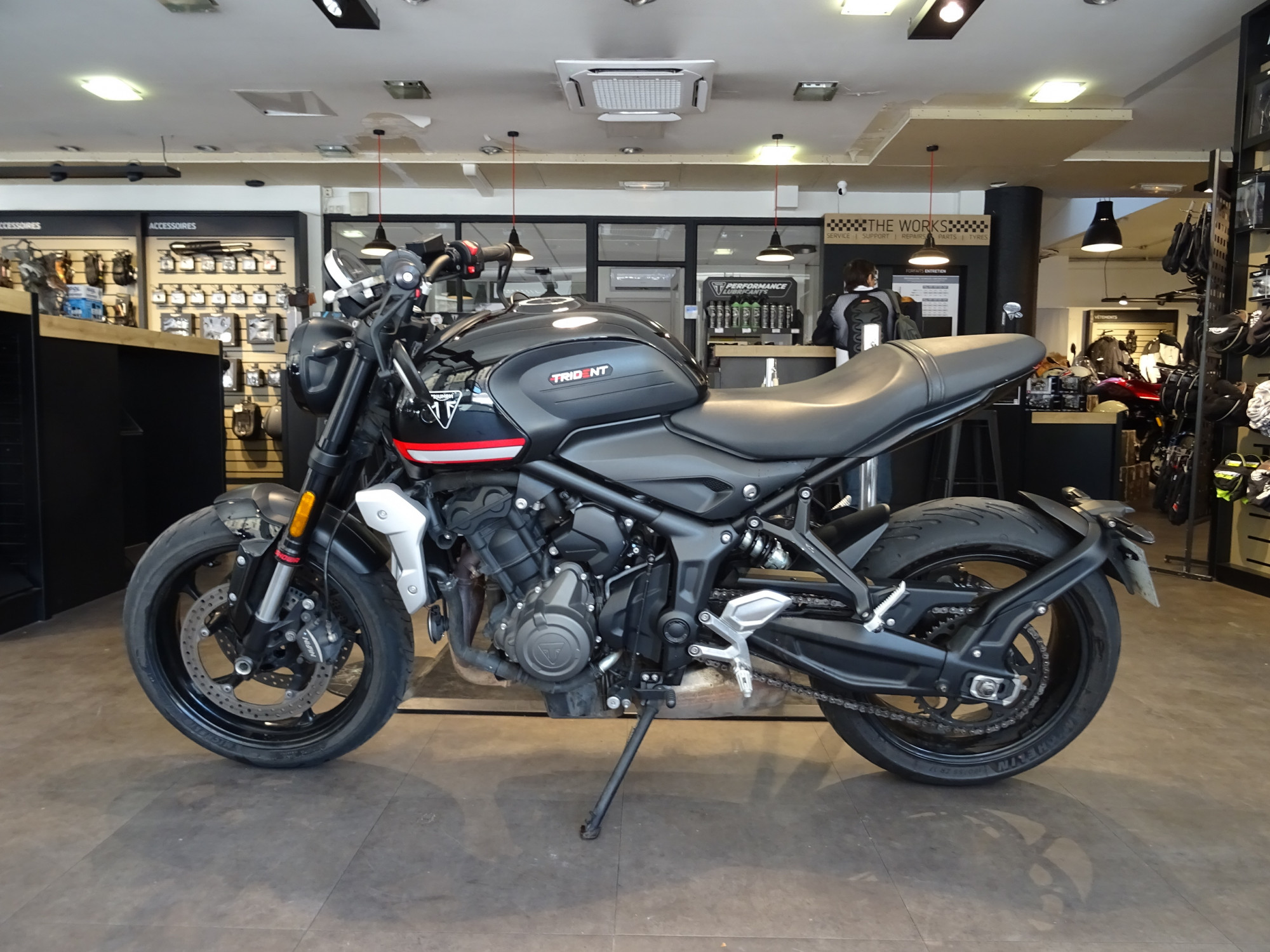 TRIUMPH 660 TRIDENT 660