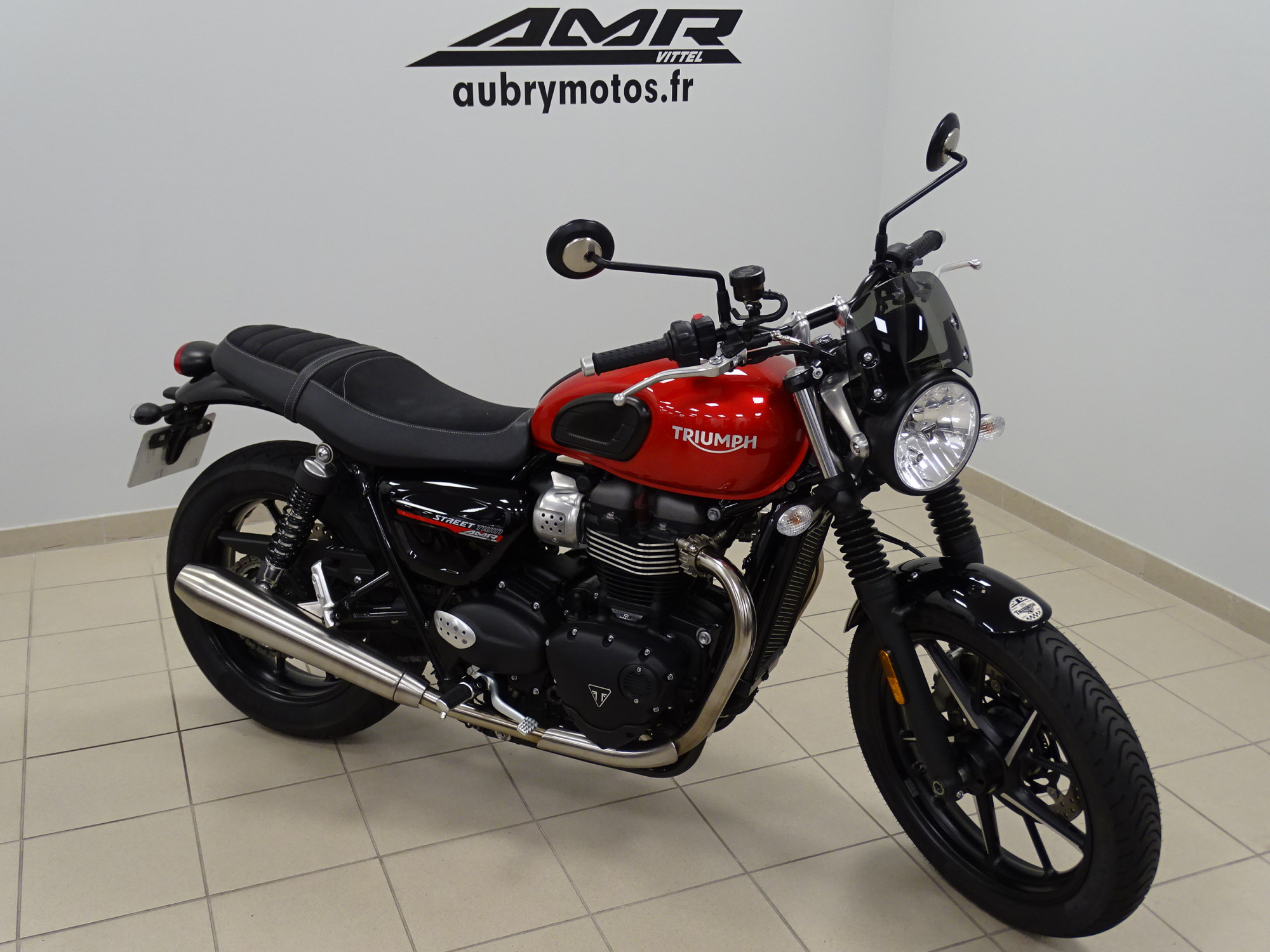 TRIUMPH 900 STREET TWIN  900
