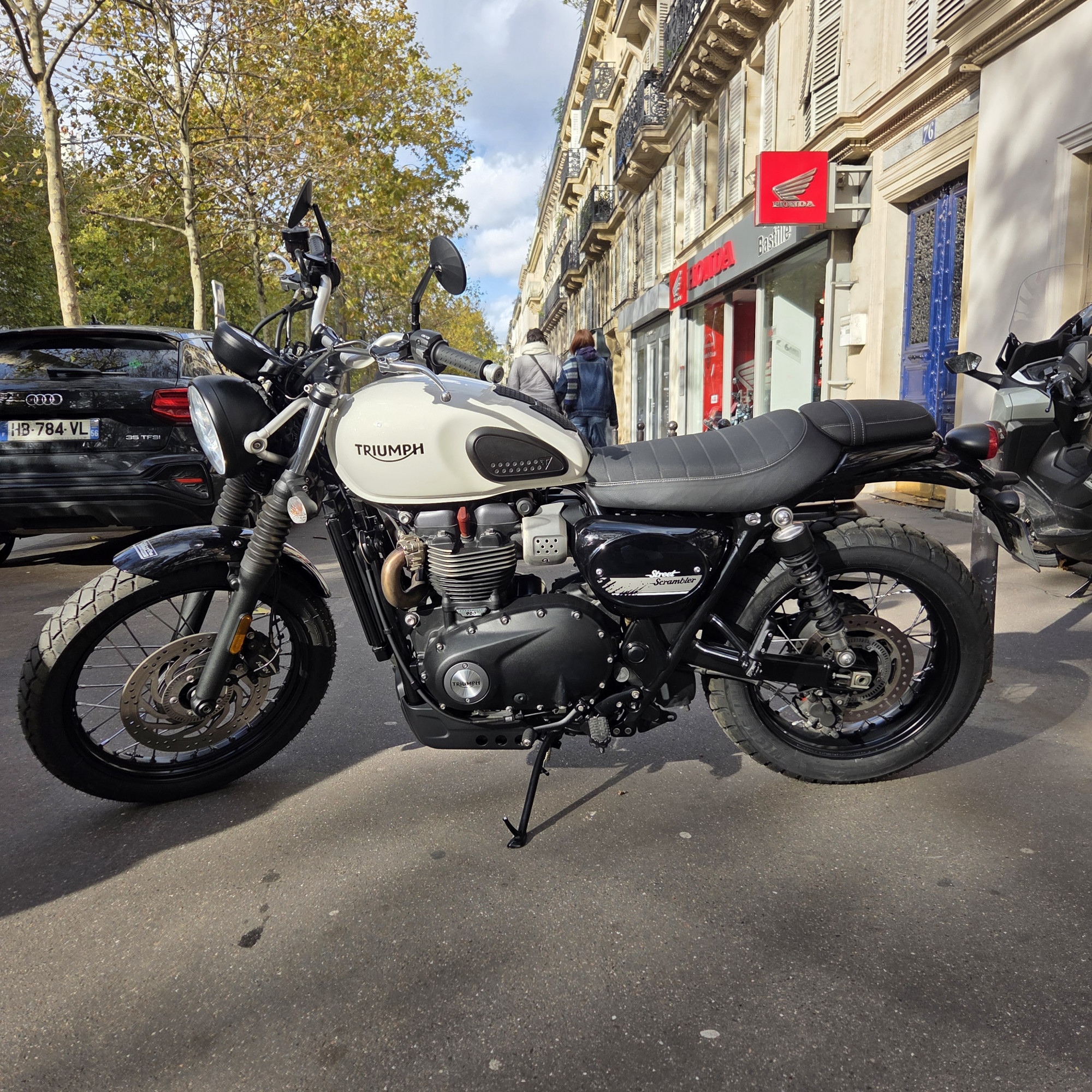 TRIUMPH 900 SCRAMBLER 900