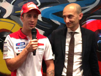 Domenicali et Dovizioso rendent visite à Ducati Paris