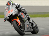 Tests MotoGP Sepang : Lorenzo vire en tête
