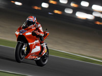 Grand Prix du Qatar : Stoner fait la passe de trois !