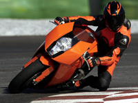 La RC8 entre dans la valse Superbike